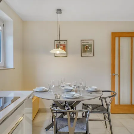 Executive 4 Bedroom Town House In Canada Water Free Wifi & Parking By City Stay Aparts London Exterior photo