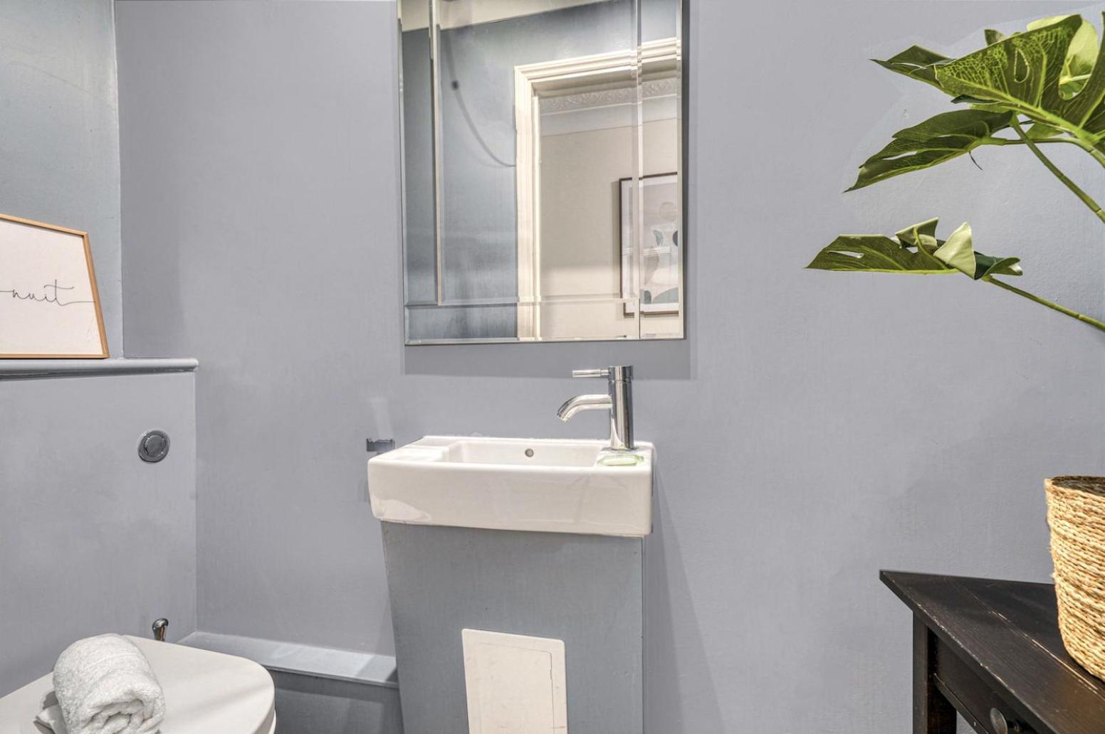 Apartment Executive 4 Bedroom Town House In Canada Water Free Wifi & Parking By Aparts *