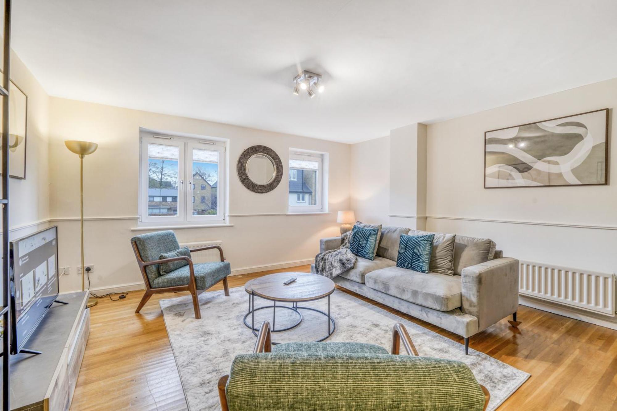 Apartment Executive 4 Bedroom Town House In Canada Water Free Wifi & Parking By Aparts