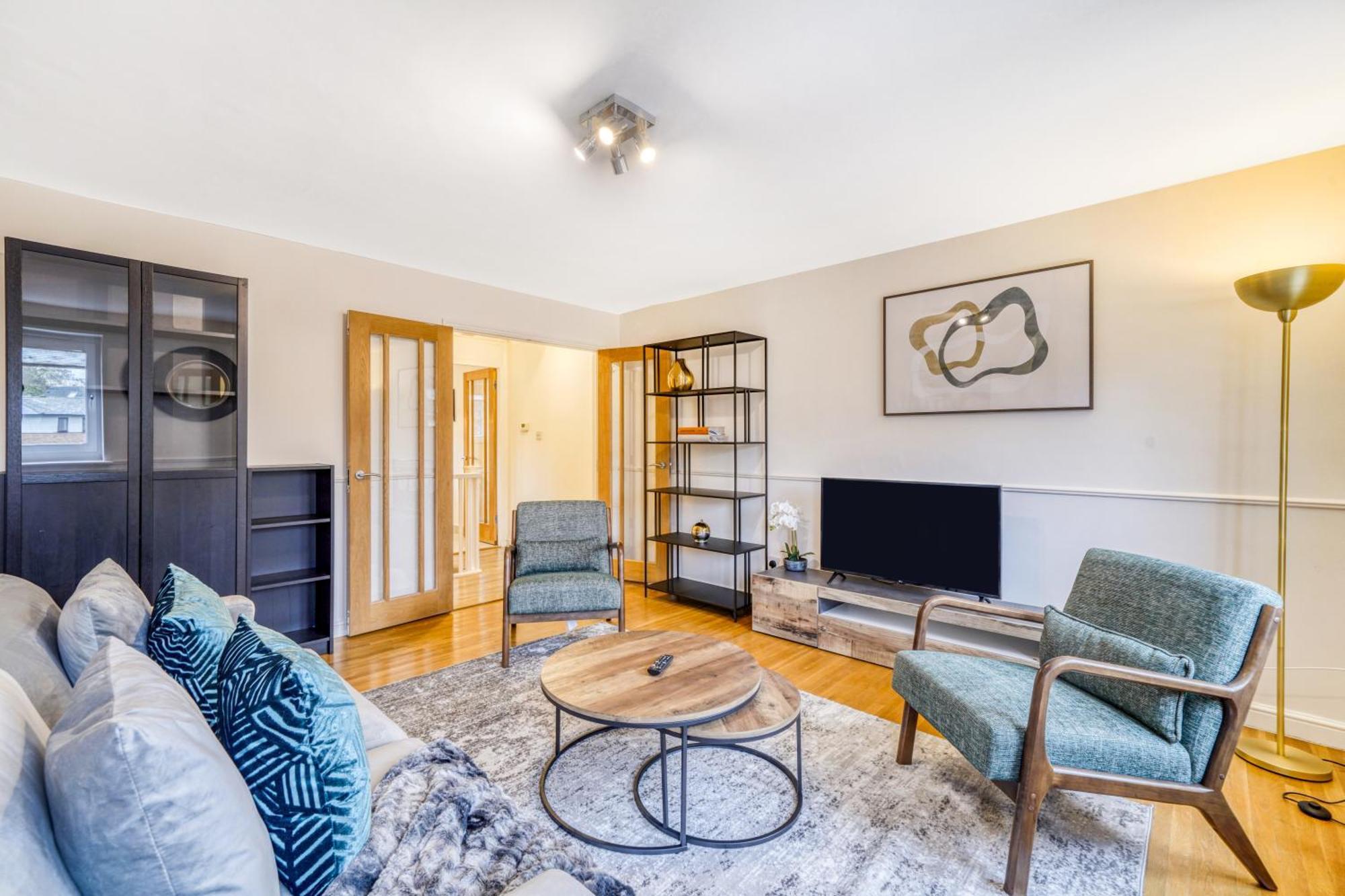 Executive 4 Bedroom Town House In Canada Water Free Wifi & Parking By Aparts London